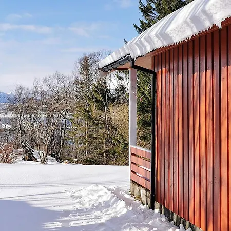 7 Person In Sortland-by Traum *